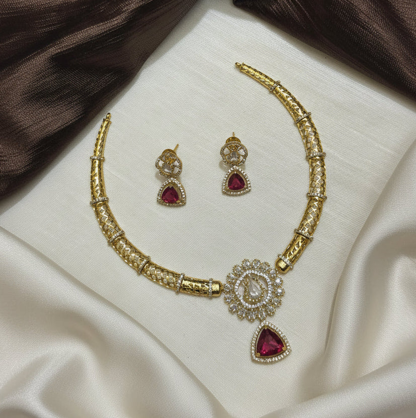 Red AD Hansli Necklace