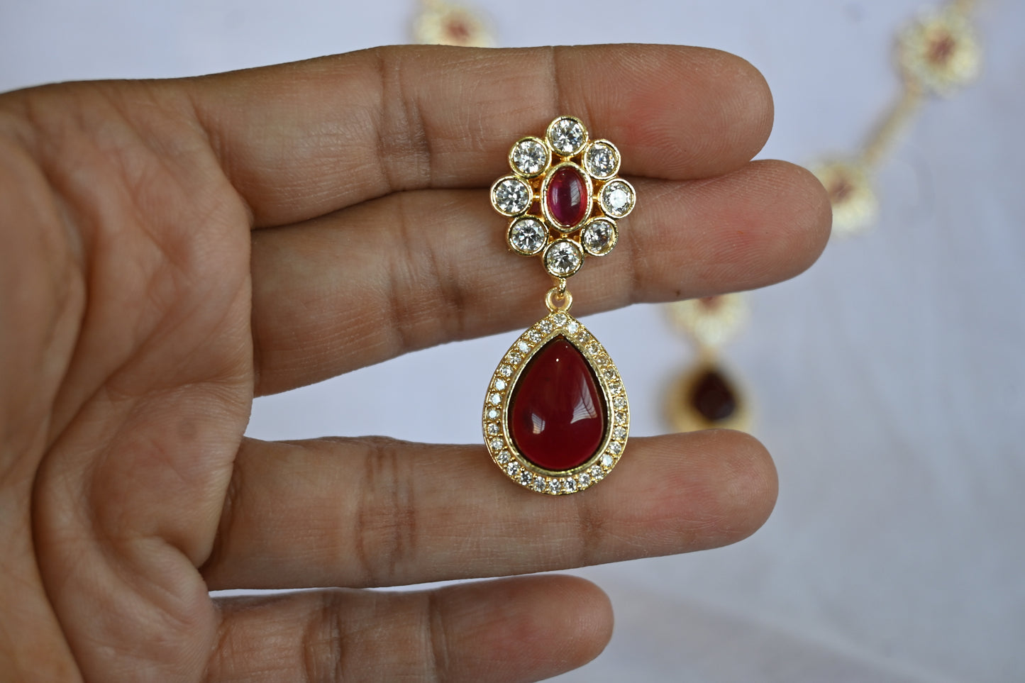 Maroon Bloom Moissanite Necklace Set