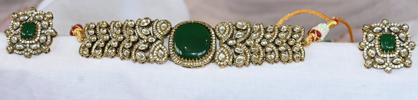 Royal Emerald Kundan Choker Set