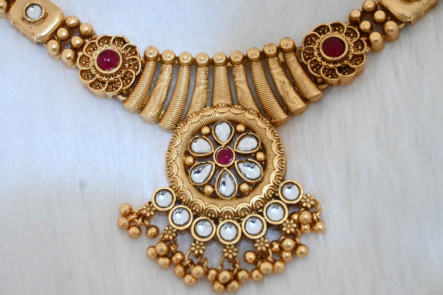 Antique Gold-Plated Kundan Floral Pendant Necklace Set