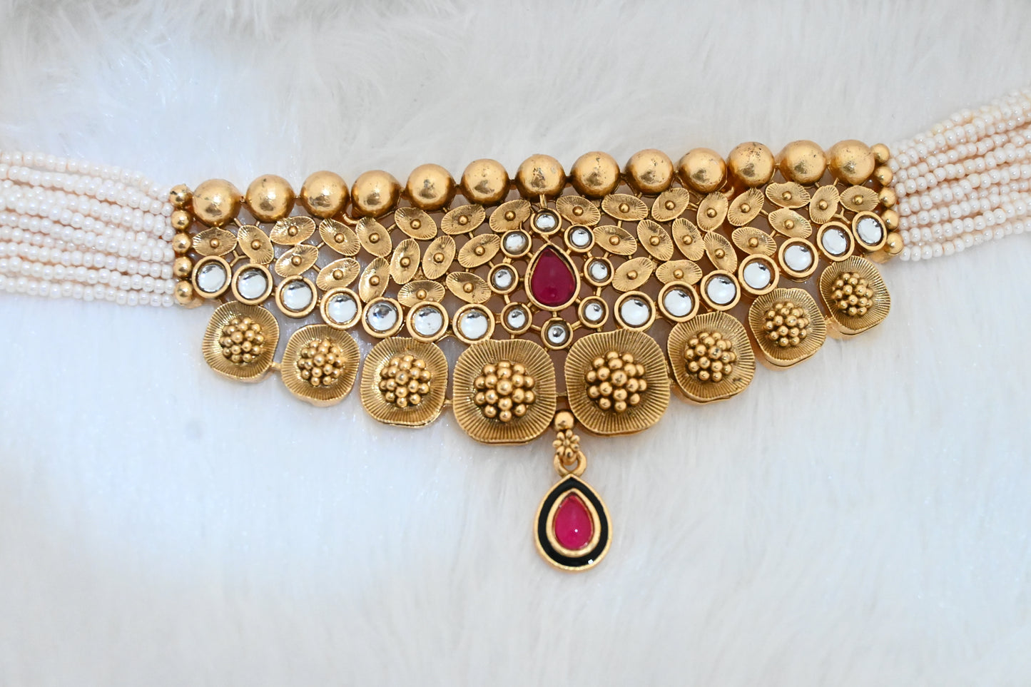 Traditional Kundan Choker Necklace Set