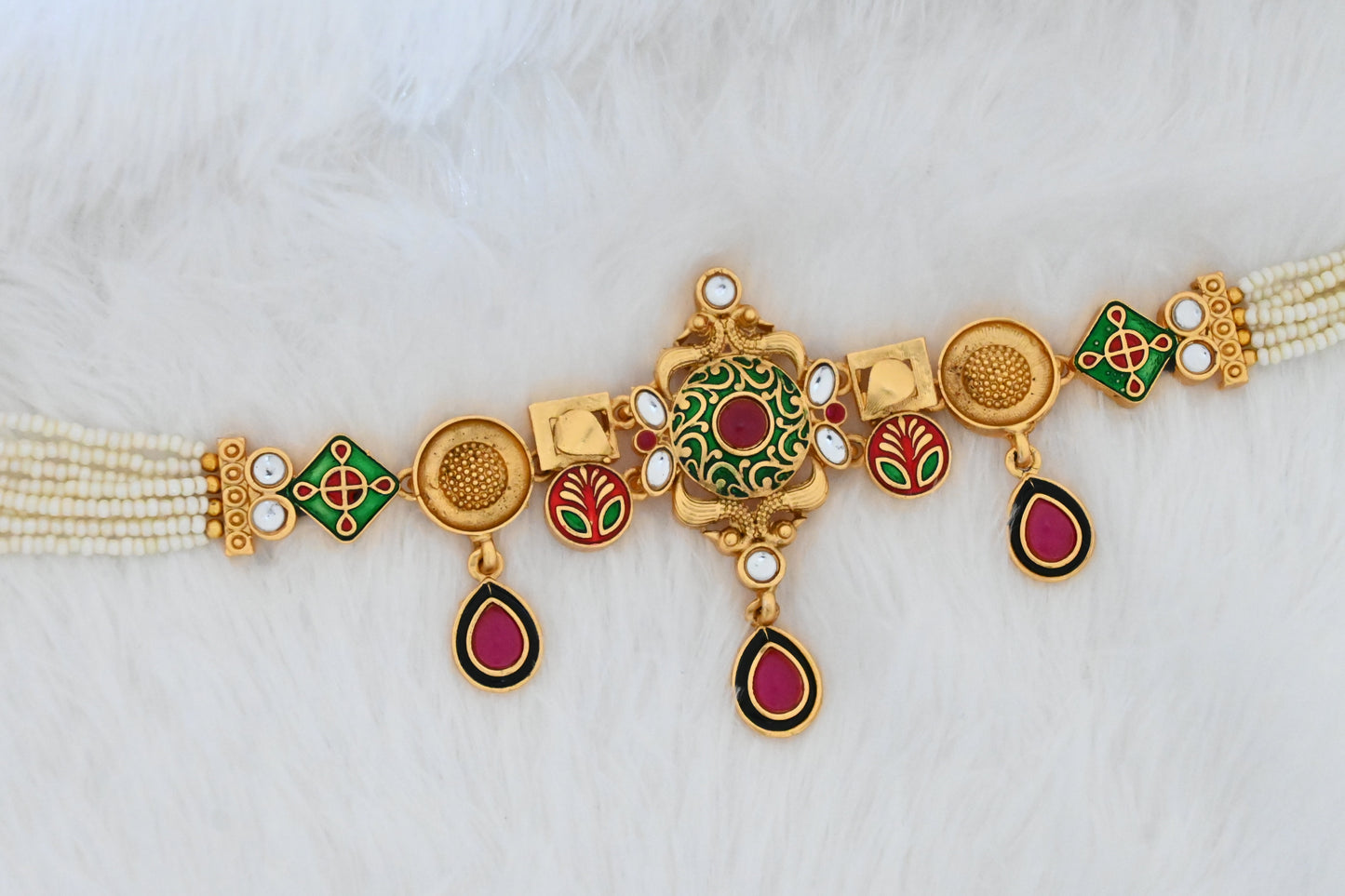 Antique Gold Kundan Choker
