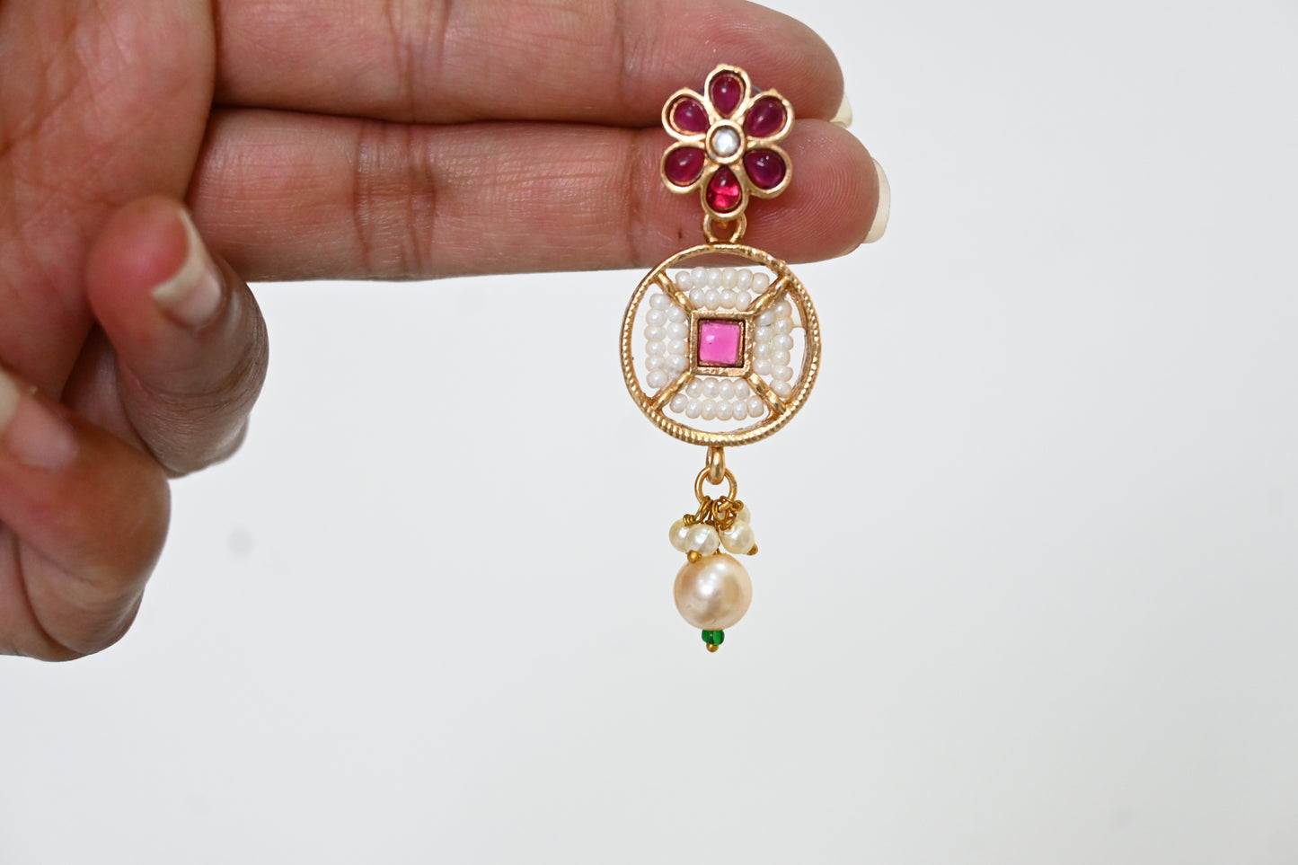 Traditional Kundan Pearl Choker Necklace Set