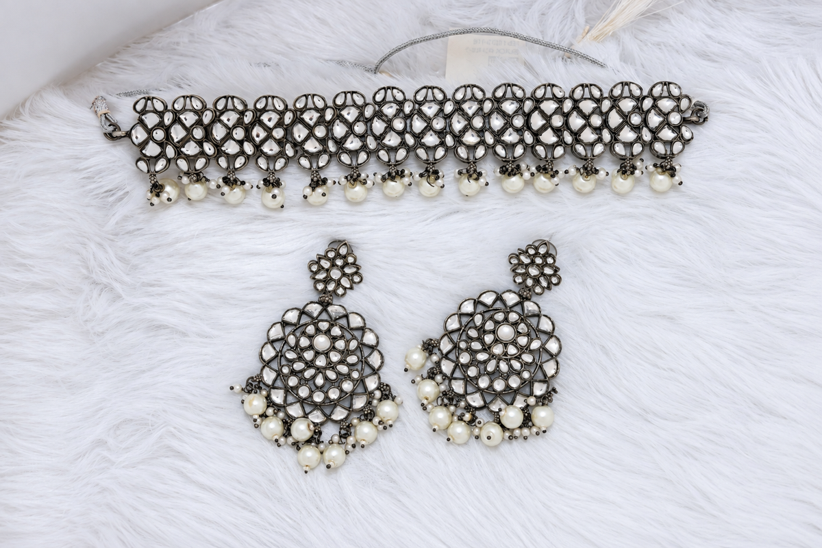 Riya Kundan choker necklace set with tika