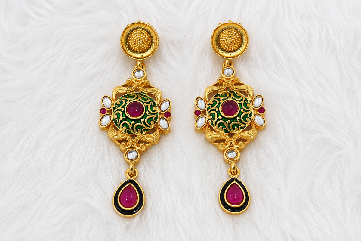 Antique Gold Kundan Choker